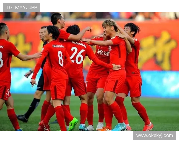 全球足球历史排名解析：各大俱乐部和球员的荣耀与巅峰时刻